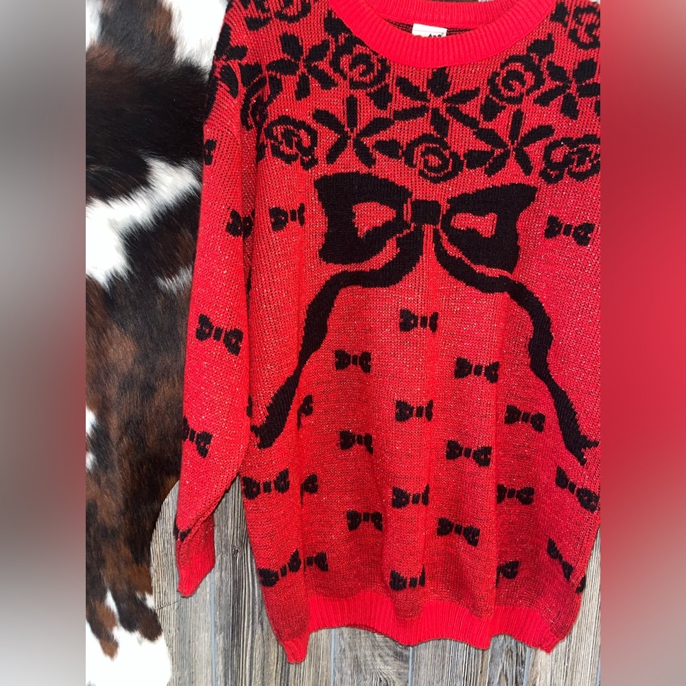 Retro by Renaissance 80s red with black bows print like new condition size large